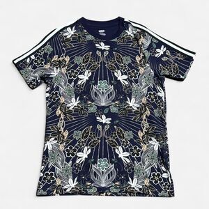 Lckr navy blue flower mix XS size (width 17/2in, length 24in) T shirt